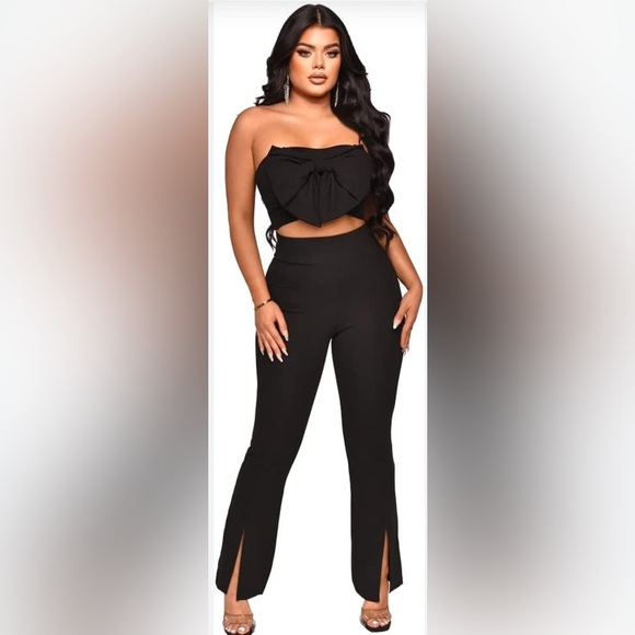 Elegant Black Strapless Jumpsuit - Picture 1 of 4